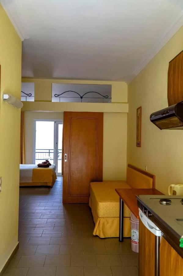 Coloma Apartments Pefkos Pefki Eksteriør bilde
